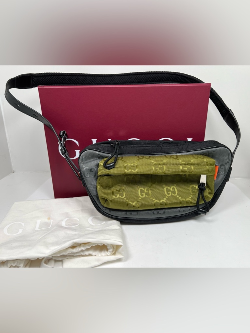 Gucci Men's Green Match Medium Gg Crossbody Bag
